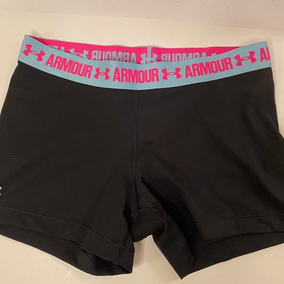 💵PRICE DROP!!! Under Armour Compression Shorts -NEVER WORN! - Picture 2 of 7